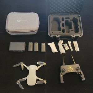 DJI Mavic Mini Drone Combo w/Soft Case